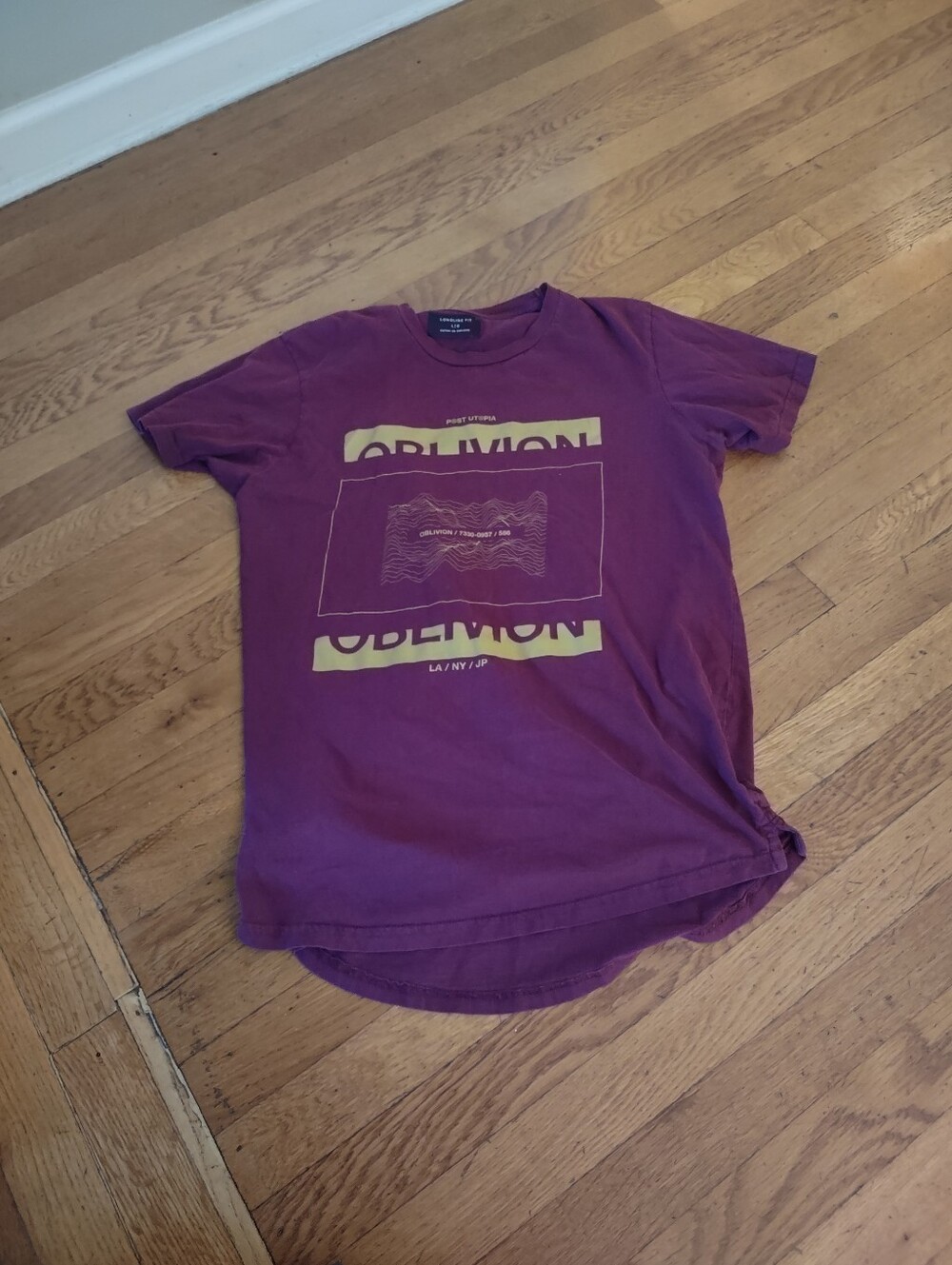 cotton on longline fit purple oblivion double sided graphic tee size large